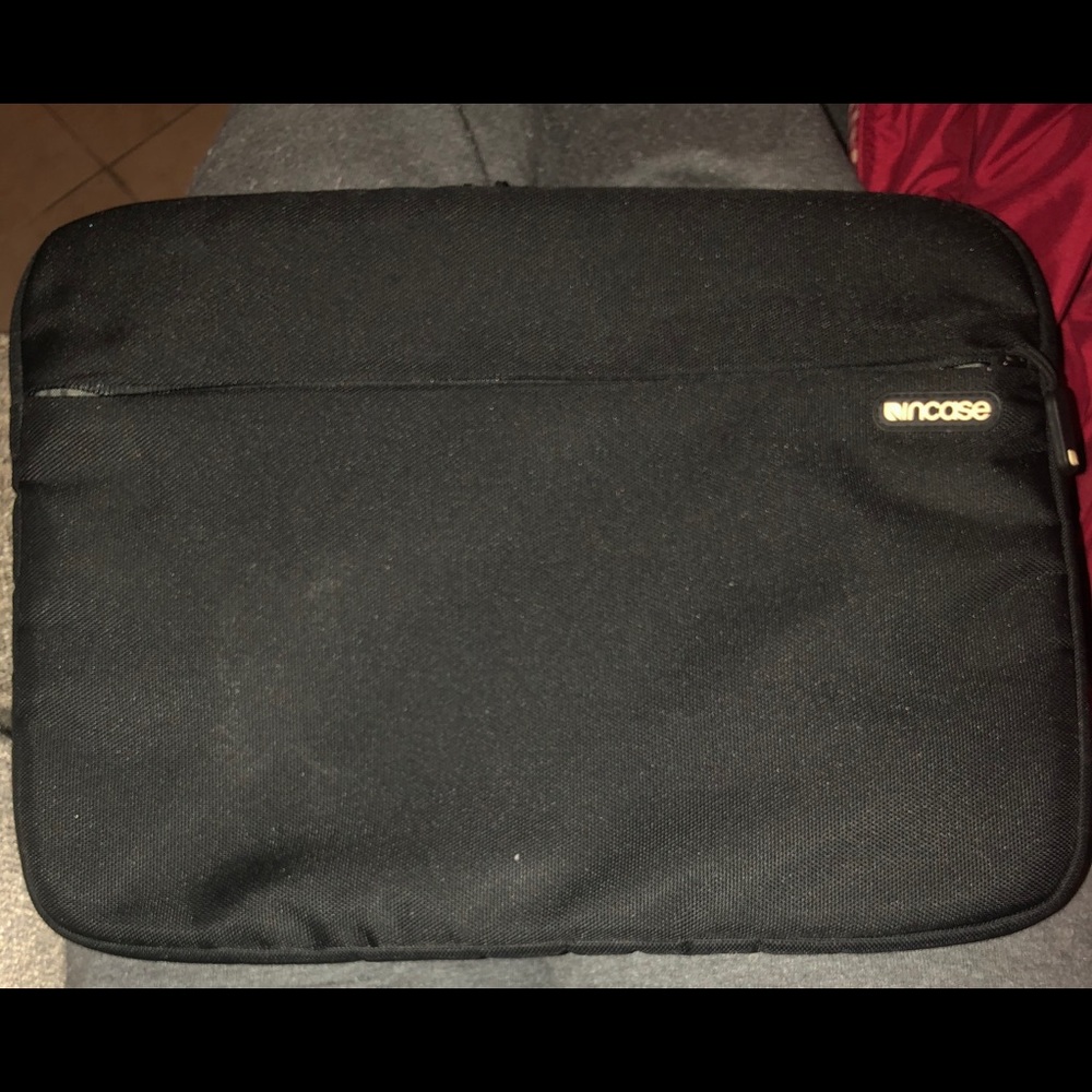 Incase 13 inch Laptop Case